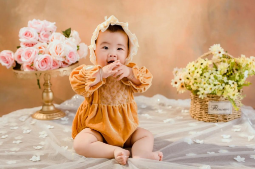代怀生子好找吗怀孕多久长妊娠线