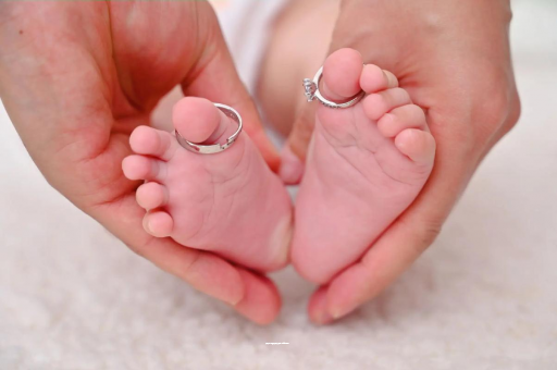 代怀生子好找吗怀孕多久会想呕吐